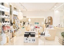 シーム 天神大名店(SEAM)の雰囲気(フロントショップサロン)