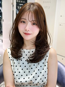 フォルテレイ 青山(FORTE Lei) ワンカールレイヤーミディアム、縮毛矯正でツヤ髪ワンカール