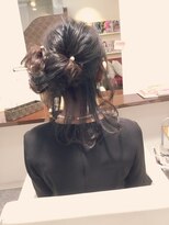 キャトル(hair make QUATRE)&nbsp;大人可愛いアレンジスタイル♪