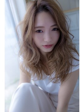 プラウド 大人綺麗めスタイル☆明るめアッシュ