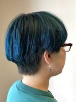 キー ヘアーアンドビューティーサロン(Kii hair&beauty salon) 深みブルーグリーンマッシュヘア