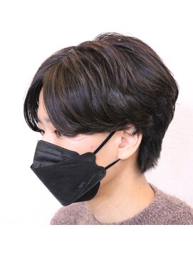 ミナリス(Minaliss) BTSグク風パーマ