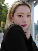 ハイトーンブロンドセンターパート