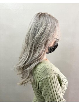 シェリ ヘアデザイン(CHERIE hair design) グレーホワイト☆