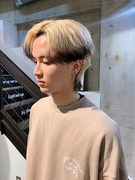 ココモ(KOKOMO) センターパートウルフ/エンドカラー