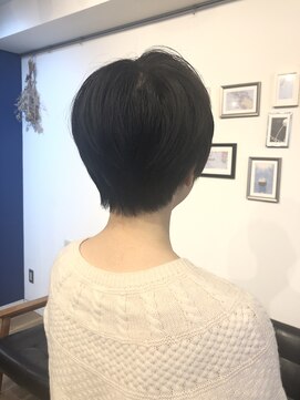 ルッツ カオラ(Ruttu KaoLa) ショートヘア