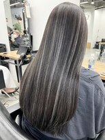 キラ 渋谷(KILLA)&nbsp;コントラストハイライト/レイヤーカット/白髪ぼかし/前髪表参道