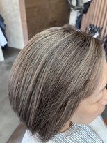 ビューティアンドスパ ガガ(GAGA)&nbsp;白髪ぼかし　アンブレラカラースタイル　藤枝美容室