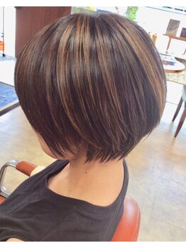 ヘアー ステージ ギヴ HAIR STAGE Give 弁天町店の写真/カット技術に定評あり◎髪質・骨格・クセを見極めた、再現性の高いカットで朝のスタイリングも簡単に！