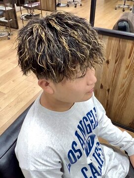 デプト(DEPT.) 佐賀メンズパーマメンズカットツイストスパイラルメンズサロン