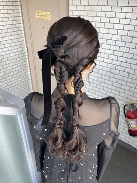 ソノ(sono) 編みおろし ツインアレンジ ツイン編みおろし 参列ヘア