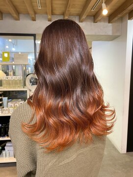 サクラ オモテサンドウ(SAKURA) これからの季節にピッタリ！オレンジグラデーション　表参道