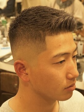 ザ チョップ ショップ ハラジュク(THE CHOP SHOP HARAJUKU) クルー + スキンフェード