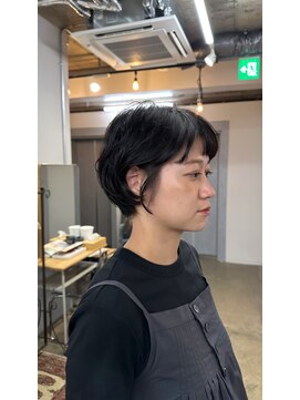 リラ バイ クオーレ(LIRA by CUORE) ～ニュアンスカット～