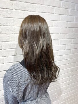 エールフォルム 藤枝店(YELLFORME) オリーブグレージュカラー