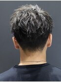 タイトに決まる!ツイストアップショート