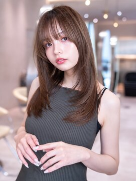 イルハバナ 渋谷(ill HAVANA) ミディアムレイヤーカット×ダークブラウン/前髪カタログ