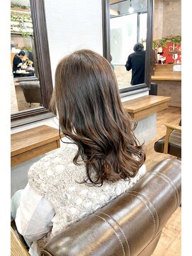プランツヘアー 透明感ベージュカラー