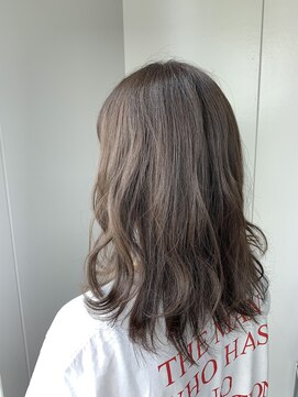 アイズビューティーデザイン(I's beauty design) カーキーアッシュ