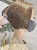 ショートボブ