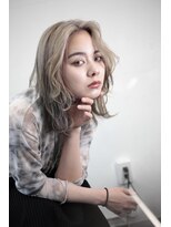 ココ 本八幡(KOKO)&nbsp;黒髪クラゲヘアーオリーブグレー小顔ココアベージュミディアム