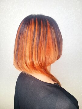 美容室 ハルミ ヘア リゾート 川口店(Harumi Hair Resort) オレンジ/セクションカラー/個性的