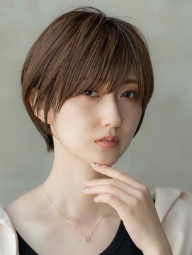 イオ 本厚木(io) 20代30代丸みショート似合わせカットシースルーバングハイライト