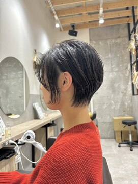 トマト(TOMTO) 【RYOHEI】耳掛けショート_韓国風ショート_黒髪ショート