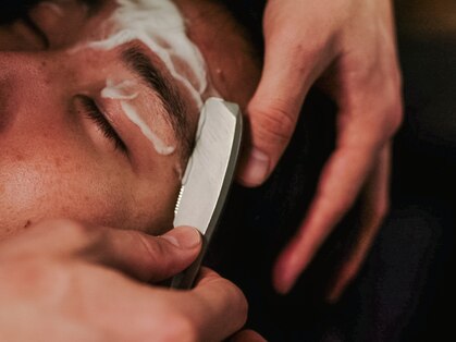 ブロートーキョーバーバーショップ 神田店(Bro Tokyo BARBERSHOP)の写真