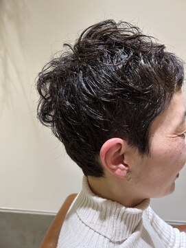 くせをいかしたいかしたショートスタイル