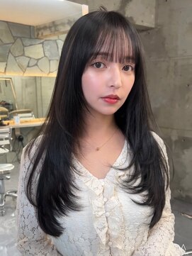 サイン 表参道(SIGN) レイヤーカットインナーカラーイヤリングカラー色落ち綺麗表参道