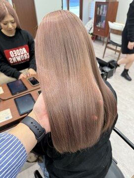 モク 立川(moc) 韓国風レイヤーカットブリーチダブルカラー前髪