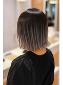 艶感ボブ/グレージュ/ナチュラルストレート