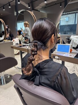 ショコラ アン 横須賀中央 20代30代◎上品ヘアセット編み下ろし結婚式お呼ばれ