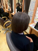 ヒラトヤ 肴町店&nbsp;白髪ぼかしハイライト暗髪カラー艶カラー顔周りカットミセスヘア