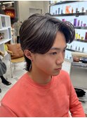 メンズ毛流れセンターパート透明感のカラー似合せカット