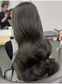 オリーブグレージュ