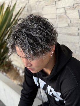 エイトヘアー(Ei8htHair) ツイストスパイラル×ホワイトメッシュ
