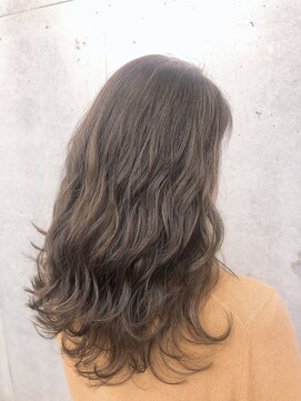 アジールヘア 所沢プロペ通り店(agir hair) 白髪ぼかしハイライトで動きのあるスタイル！【所沢/ブリーチ】