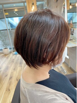 エルド(eld) エレガントなショート×ベージュ【大人可愛い】