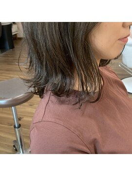 ステム トウキョウ(stem TOKYO) 軽く外はね