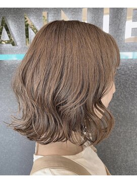 アニー ひたちなか店(ANNIE) 《ツヤと柔らかさのあるヌーディーベージュ》