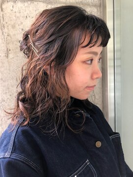 ウィーク 梅田(UiiC) 伸ばし中の方にクセ気風パーマ【uiic stylist rira】