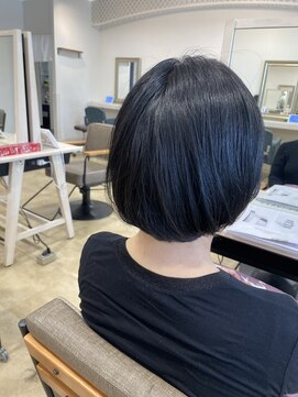 アンジュベイナハ (Ange Bay NAHA) ボブ×柔らかい質感