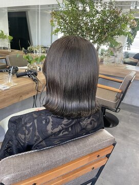 ティティ(TiTi) ブリーチなしでカラーしたい！秋カラー[TiTi_栗林れい]