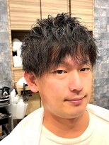 銀座マツナガ 神田店&nbsp;ツーブロックツイストスパイラルビジネスマンヘアー