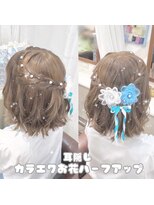 秋葉原コットン ヘアセット専門店&nbsp;カラエクお花アレンジ　ショートヘアアレンジ