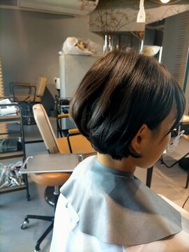 デラハイダウェイ(DELA HIDEAWAY) 大人かわいいショートスタイル