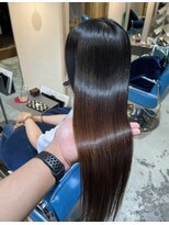 リラエ(Lyrae)&nbsp;縮毛矯正/髪質改善/美髪カラー/トリートメント【大阪/西梅田】