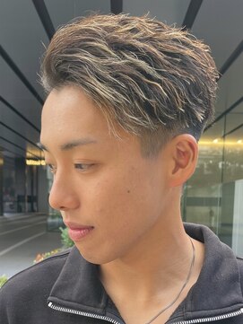 ロンド ローガン 名駅(Lond LOGAN) 【Lond LOGAN亀井】ハイライト　メンズパーマ　名古屋